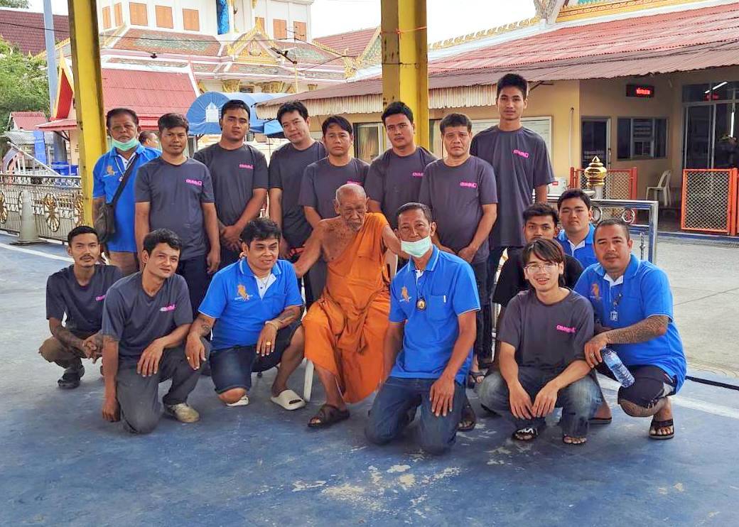 ทีมชลิดาฯ คว้าฝุ่น คว้าบุญ ที่วัดไตรสามัคคี จ.สมุทรปราการ